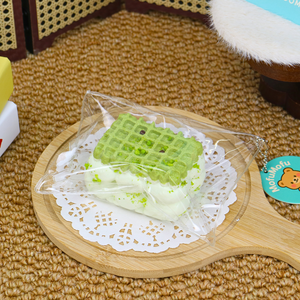 抹茶ワッフルケーキ
